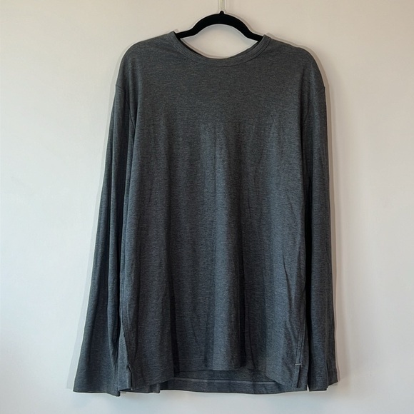 Banana Republic Performance Knit Long Sleeve Top Grey - Picture 2 of 6